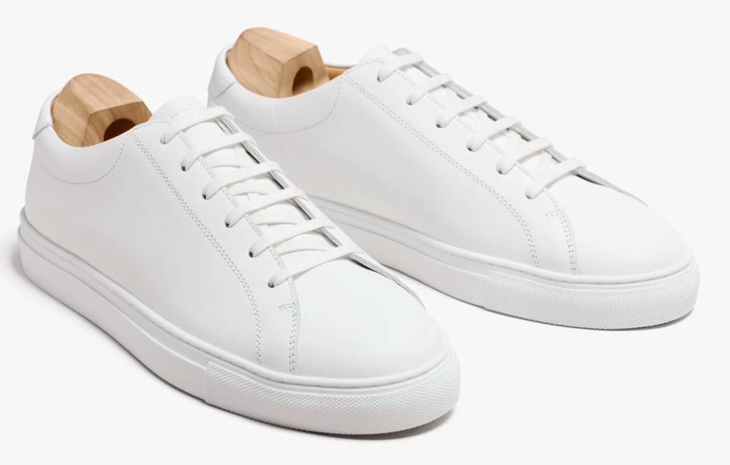 Oaxen-sneakers fra Myrqvist, minimalistisk og komfortabel design

